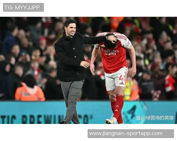 欧足联宣布对拜仁罚款七万欧因球迷在阿森纳客战中违规行为