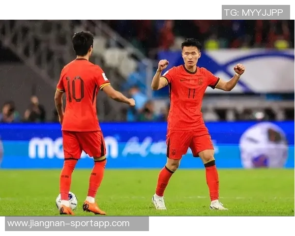 国足身价前十揭晓塞鸟王钰栋领衔三人破百万武磊意外跌出榜单