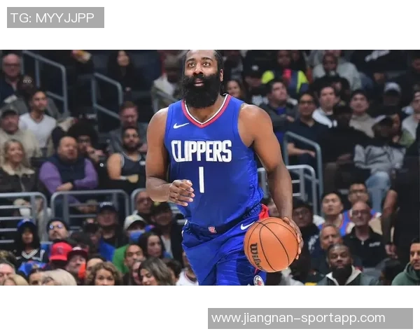 维拉纽瓦分析哈登与皮蓬的职业生涯差异与历史地位