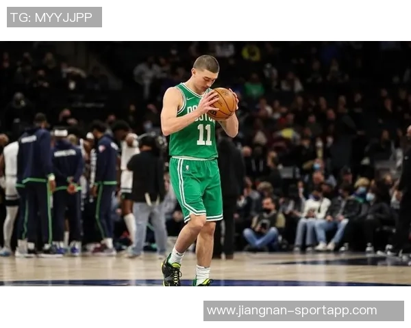 普理查德砍下27分助球队胜利对战绩毫不意外展现自信 普理查德砍下27分助球队胜利对战绩毫不意外展现自信