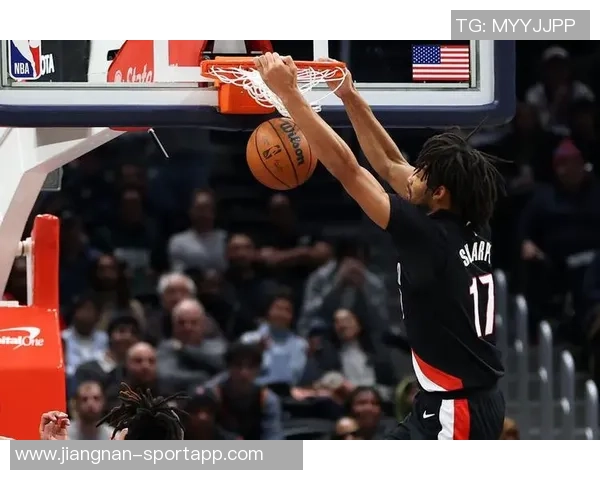 谢顿夏普表现抢眼25投10中助球队赢得关键胜利 谢顿夏普表现抢眼25投10中助球队赢得关键胜利